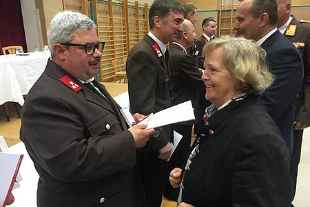 Bronzene Verdienstmedaille des österr. Roten Kreuzes für besondere Verdienste um das Blutspendewesen für HFM Markus Zauner